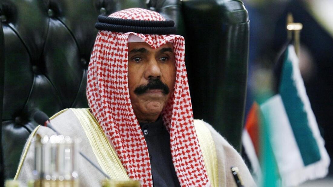 Kuwait Emiri decree accepts government resignation